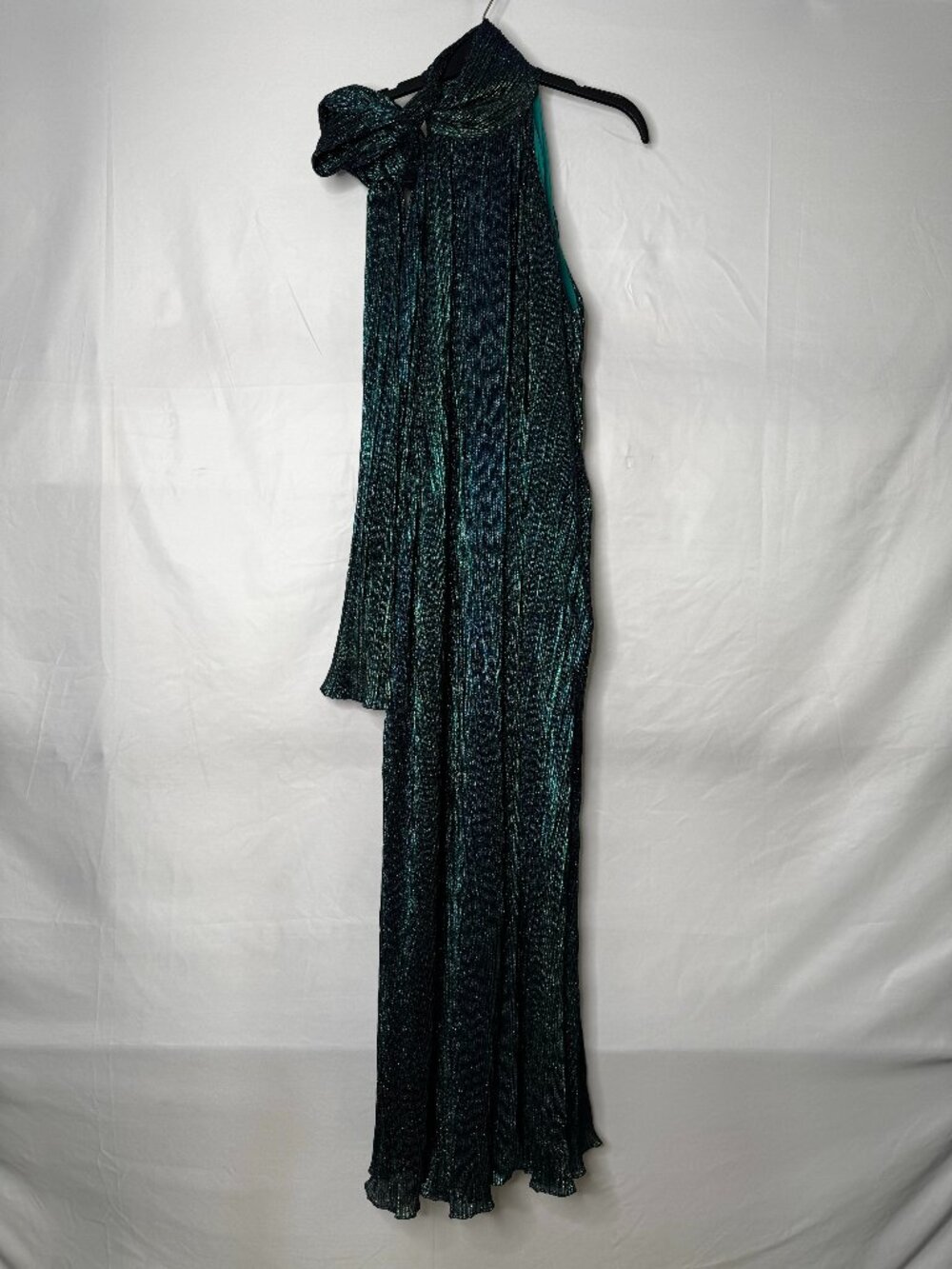 NWOT Black Halo EVE Henna Green Metallic Pleated Halter Gown Size S